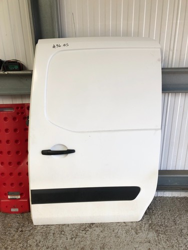 Citroen berlingo side sliding - side,