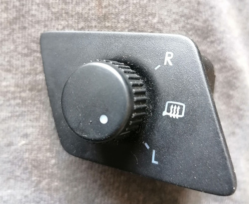 Polo 2002 wing mirror - polo,