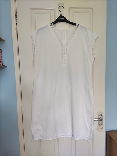 Size white neck knee - size, 16