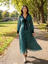 VINTAGE STYLE GODDIVA