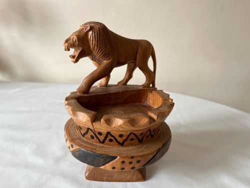 Vintage wooden ashtray - , /
