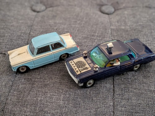 Pair nice vintage - vintage, cars