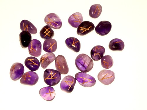 Amethyst elder futhark - amethyst, rune