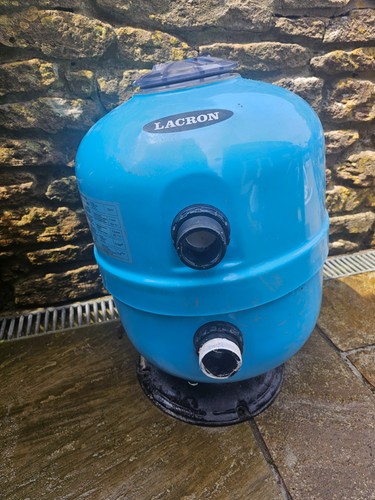 Swimming pool sand filter