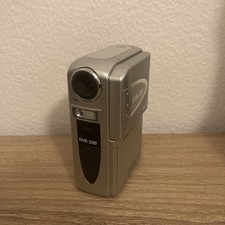 Vivitar DVR-200 Compact