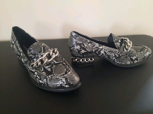 Ladies shoes size - size, 6