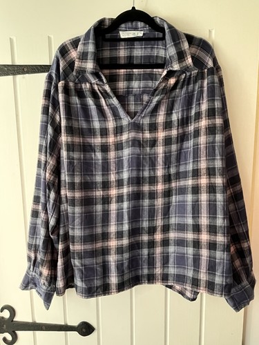 Blue light pink checked - &,