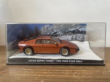 LOTUS ESPRIT TURBO #8 007