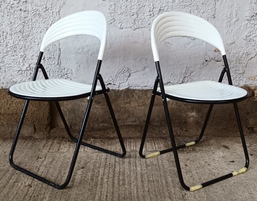 Vintage folding chair - chair, plastic
