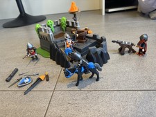 Playmobil 6627 Dragon Knight's Fort Set with Trap Door