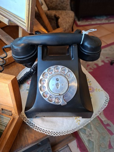 Black rotary dial corded - rotary,