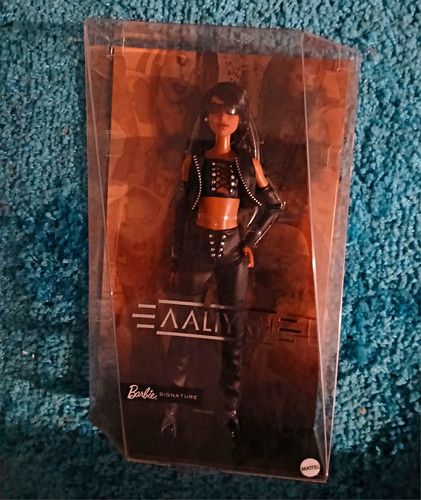 Mattel barbie signature - barbie,