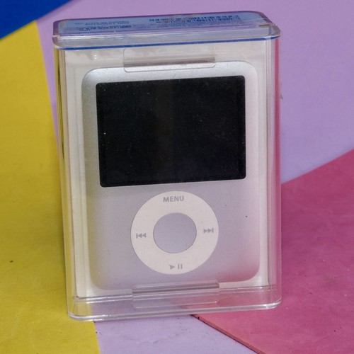 Apple ipod nano boxed - ipod, 4gb