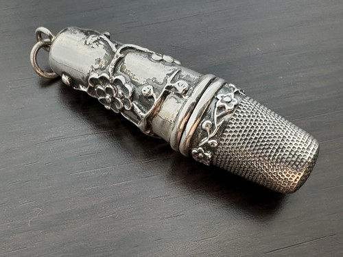 Antique solid silver - silver, sewing