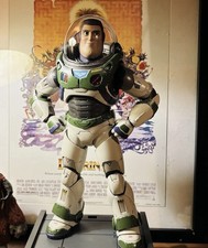 Hot Toys Buzz Lightyear Action Figure 1/6 Scale