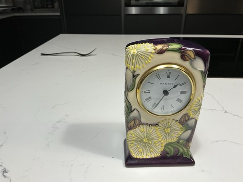 Rare moorcroft clock - moorcroft,