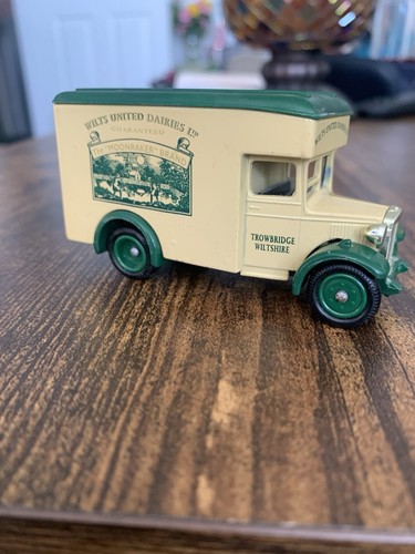 Lledo diecast car - lledo,