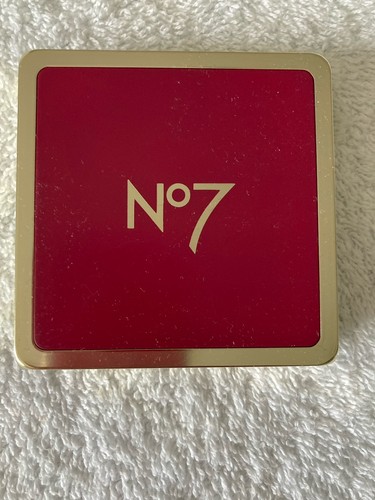 New no7 spotlight eyeshadow - new,