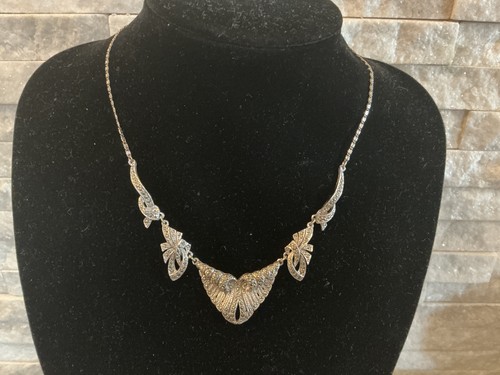 Costume jewellery vintage - -,