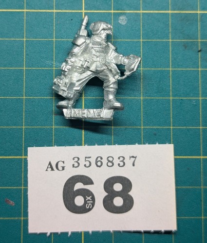 Cadian medic warhammer 40k - cadian,