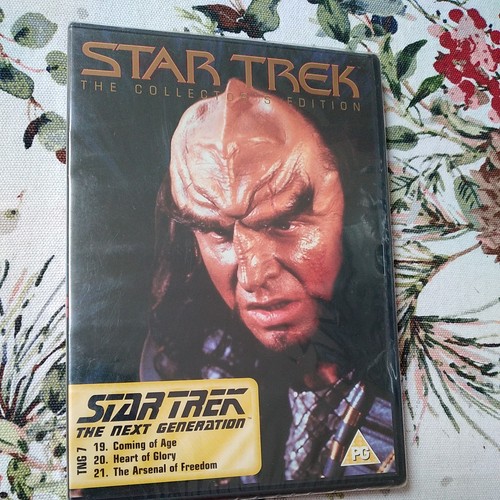 Star trek the next generation - star,