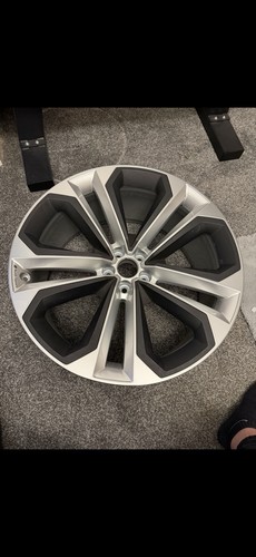 Audi alloy wheel rim - audi, 22"