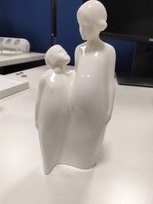 ROYAL DOULTON ENGLAND  IMAGES BROTHER AND SISTER HN  3460 GROUP WHITE BONE CHINA