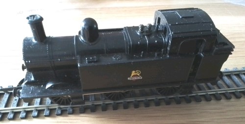 Triang railways r52 tank - triang,