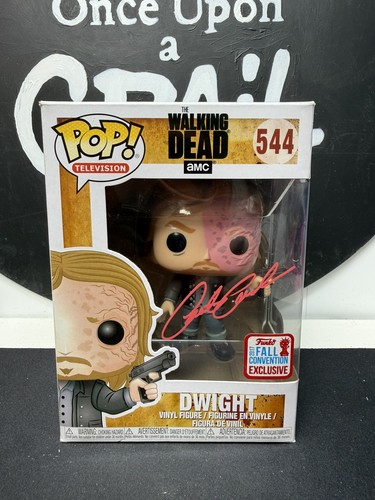 Swau coa signed - coa, funko