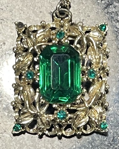 Vintage filigree emerald green - vintage,