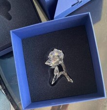 Gorgeous Swarovski crystal