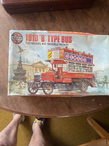 Vintage 1960s airfix 1910 - 1910, b