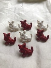 7 buttons 4 Red and 3 White