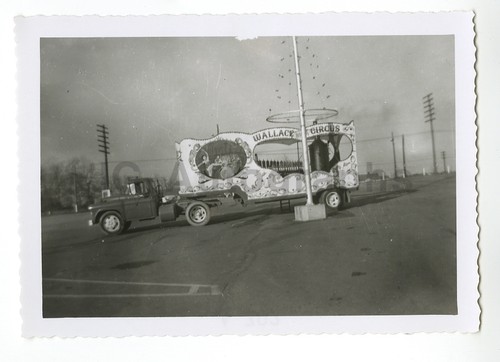 Wallace bros circus vintage - wallace, bros.