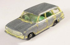 VAUXHALL VICTOR ESTATE CAR No