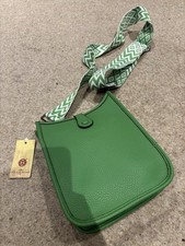 House of Milano green shoulder