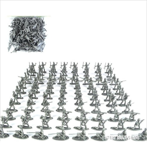 100x green plastic army men - 100x,