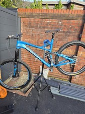 Full Suspension Enduro Bike