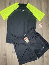 Nike Dri-Fit T-Shirt & Shorts