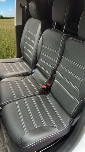 Tailored seat covers - seat, for