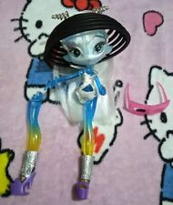 Novi Stars Una Verse Orbit Beach Doll