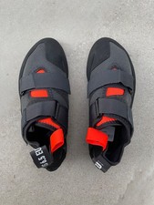 adidas 5.10 bouldering