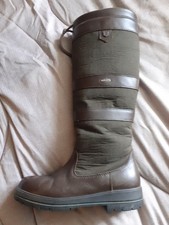 Barely Worn. Ladies Quality