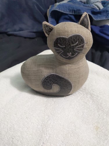 Dora designs cat bookend - dora,