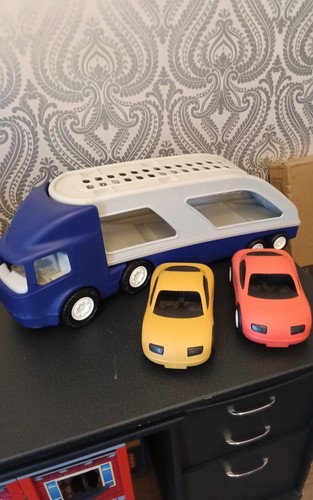 Little tikes car - car, transporter