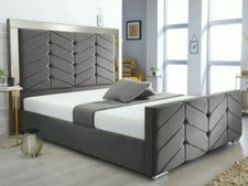 Reverie mirror bed in all
