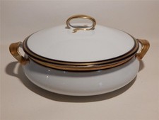 Alfred Meakin Bleu De Roi England vegetable serving dish with lid. Very Good