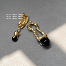 Schiaparelli Asymmetry Ears