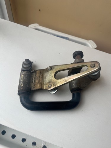 Sliding door hinge right - sliding,