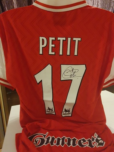 Emmanuel petit signed arsenal - emmanuel,